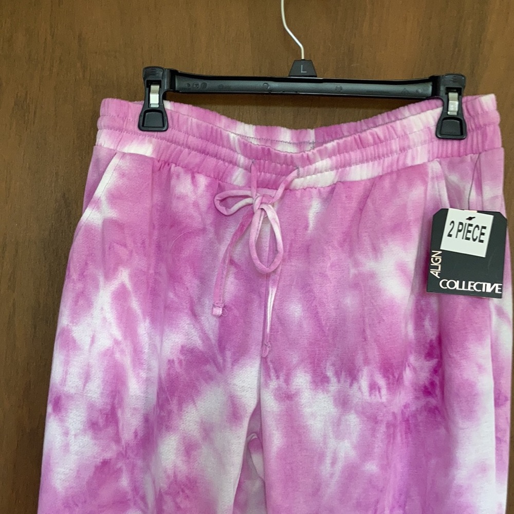 Top with cut out in back & jogger pant tie dye set pink M Juniors - Picture 8 of 17